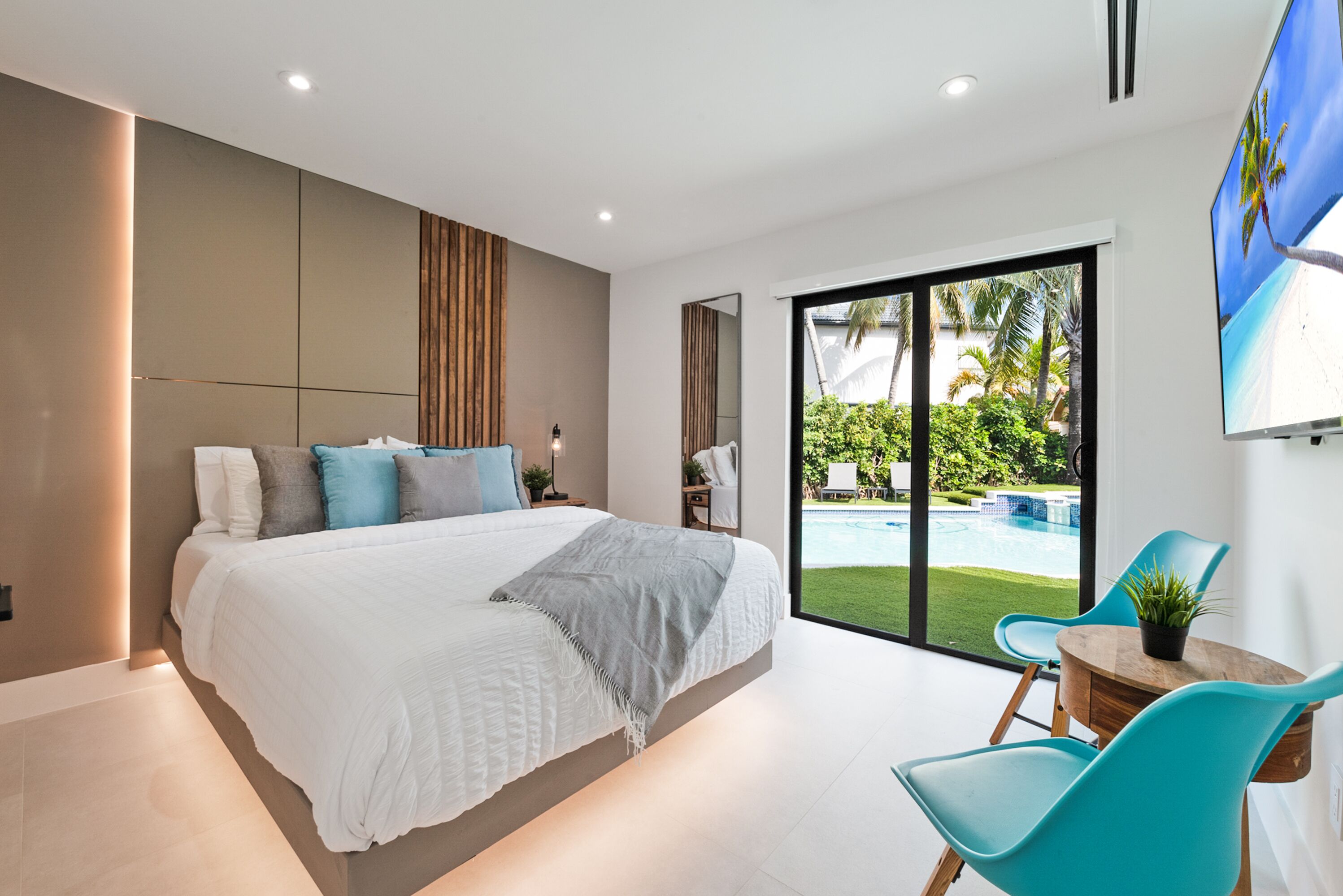 7 habitaciones, escritorio, tabla de planchar con plancha y wifi gratis 
