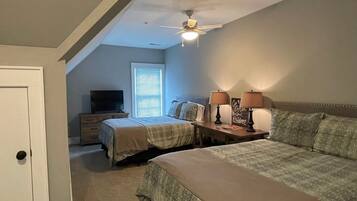 2 bedrooms, iron/ironing board, free WiFi, bed sheets