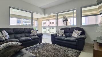 Apartamento familiar | Sala de estar | Una Smart TV