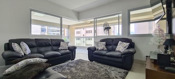 Family Apartment | Living room | Smart TV