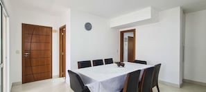 Family Apartment | Dining room - Apartamento Mirante Astúrias - Guarujá (Guarujá)