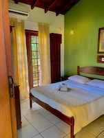Standard Double Room, 1 Double Bed, Mountain View | Bed sheets