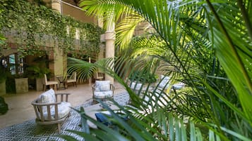 TV de tela plana 32 polegadas com canais a cabo, TV, pisos aquecidos