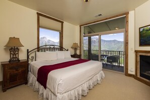 2 bedrooms, iron/ironing board, WiFi, bed sheets - Peregrine Pointe 208 - Managed by Purgatory Resort (Durango)