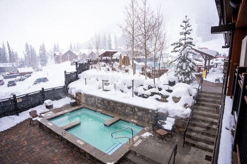 Village Center 512 - Managed by Purgatory Resort