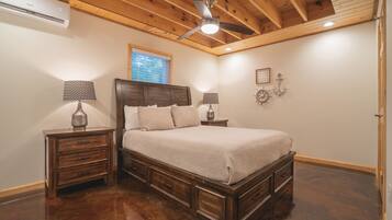 1 bedroom, bed sheets