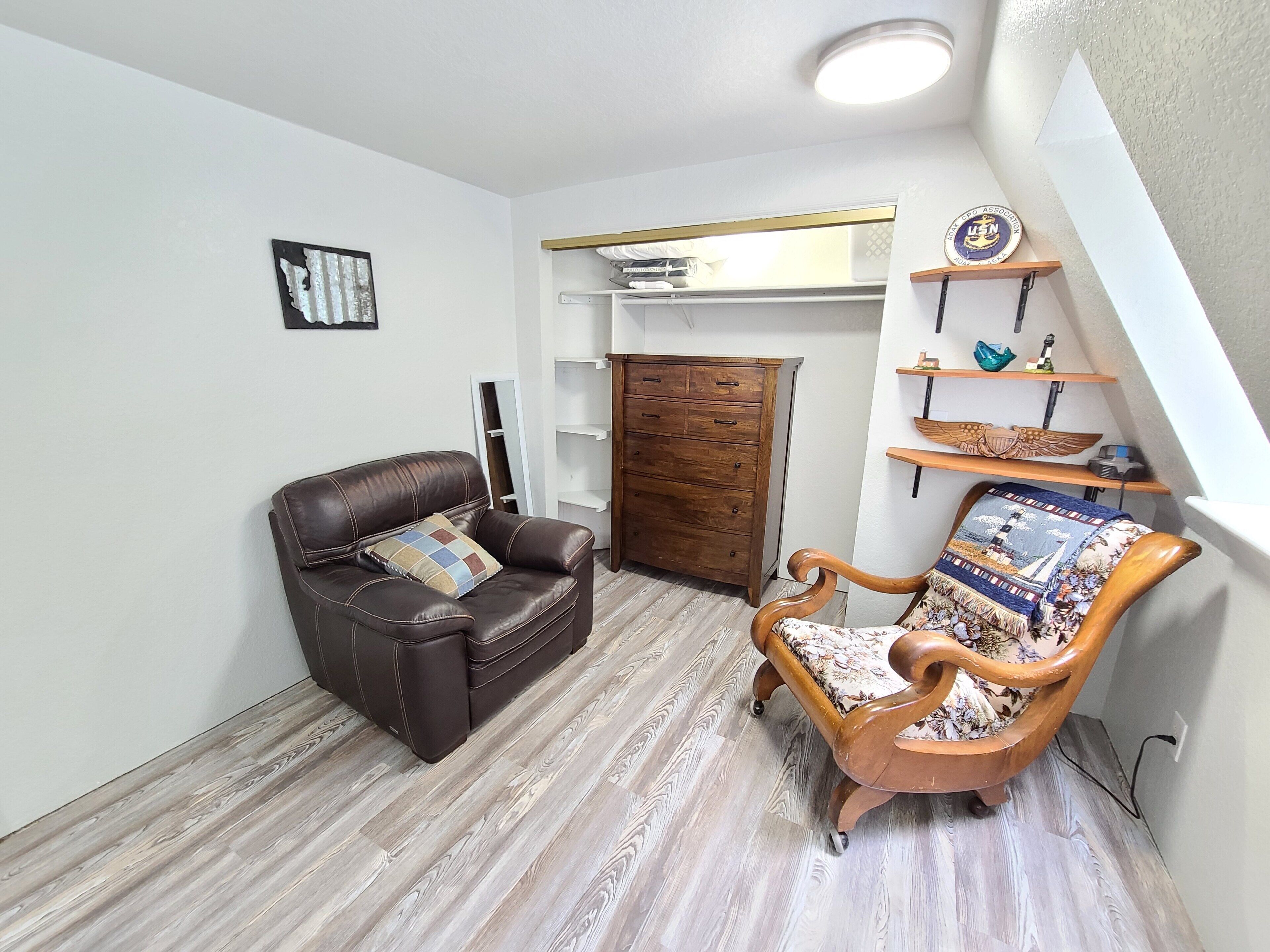 Peaceful Hidden Gem, Couples Getaway- Gig Harbor