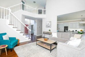 Smart-tv, bøger, kontorer