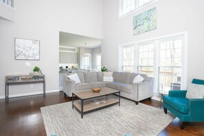 Smart-tv, bøger, kontorer