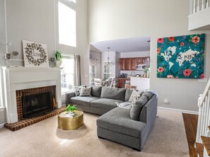 Smart TV, books, offices - Double the Fun | Sleeps 24 | Two Homes (Charlotte)