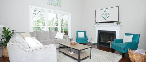 Smart TV, books, offices