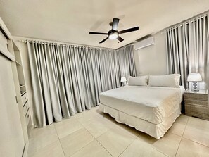 4 Schlafzimmer, Zimmersafe, Bügeleisen/Bügelbrett, Reisekinderbett