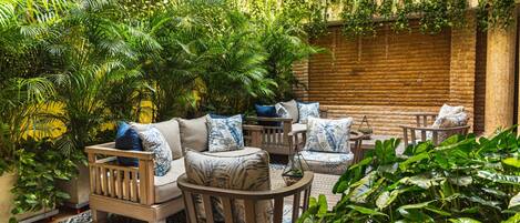 TV de tela plana 32 polegadas com canais a cabo, TV, pisos aquecidos