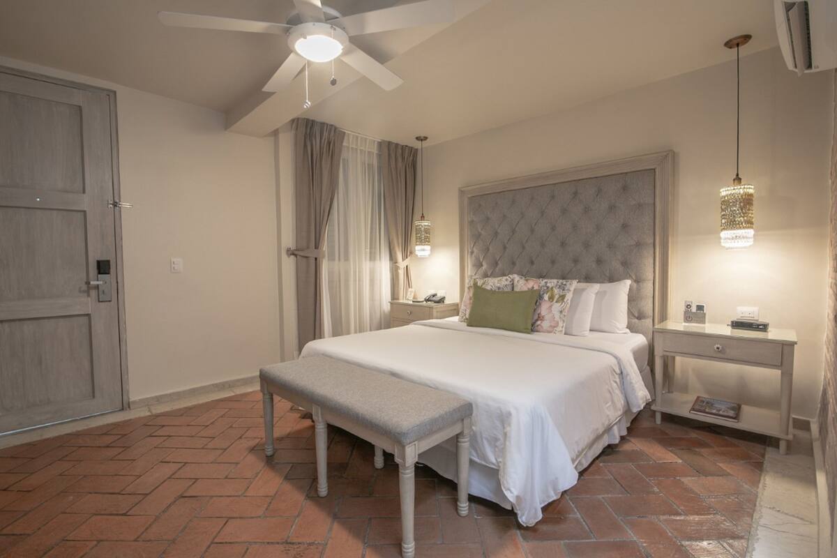 Standard Room | Individually decorated, individually furnished, iron/ironing board