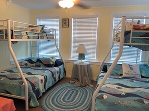 3 Schlafzimmer, Bügeleisen/Bügelbrett, WLAN, Bettwäsche