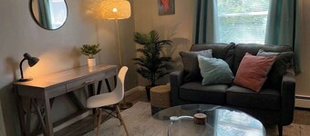 Apt 4 Convenient Location