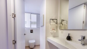 Basic Apartment | Bathroom - U-GO Faro Tequendema (Cartagena)