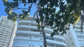 Exterior - U-GO Faro Tequendema (Cartagena)