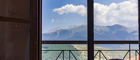 Basic-Zimmer, 1 Doppelbett, Bergblick | Blick auf die Berge