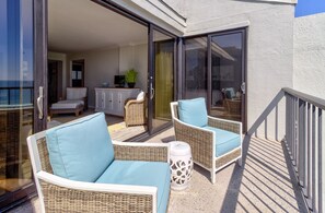 Terrace/patio - Luxury Oceanfront Couples Retreat- Station 1 Top Floor, Newly Renovated (Wrightsville Beach)