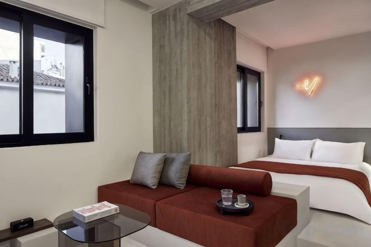 Literie de qualité, lit avec matelas en mousse à mémoire, coffre-fort