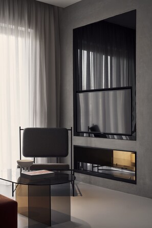 Smart TV - The Newel Metaxourgeio by Athens Stay (Athens)