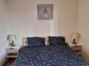3 Schlafzimmer, Bügeleisen/Bügelbrett, kostenloses WLAN, Bettwäsche