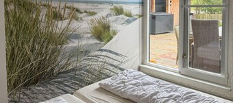 Cozy home in Stavenisse with sauna