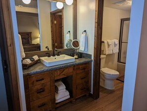 Combined shower/bathtub, hair dryer, towels - Lone Mountain Retreat: Ski In/Out, Hot Tub, Views, Mountain Escape (Big Sky)