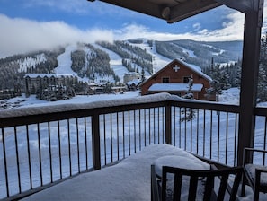 Property grounds - Lone Mountain Retreat: Ski In/Out! Hot Tub! SUV! (Big Sky)