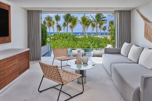 5 outdoor pools, open 7:00 AM to 7:00 PM, pool cabanas (surcharge)