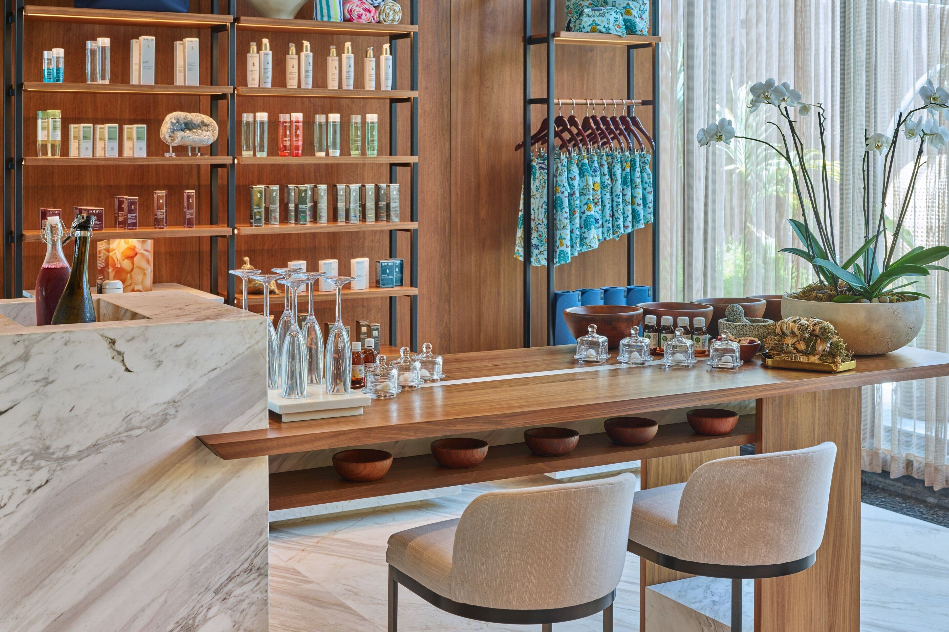 5 bars/lounges, 4 poolside bars, 2 beach bars