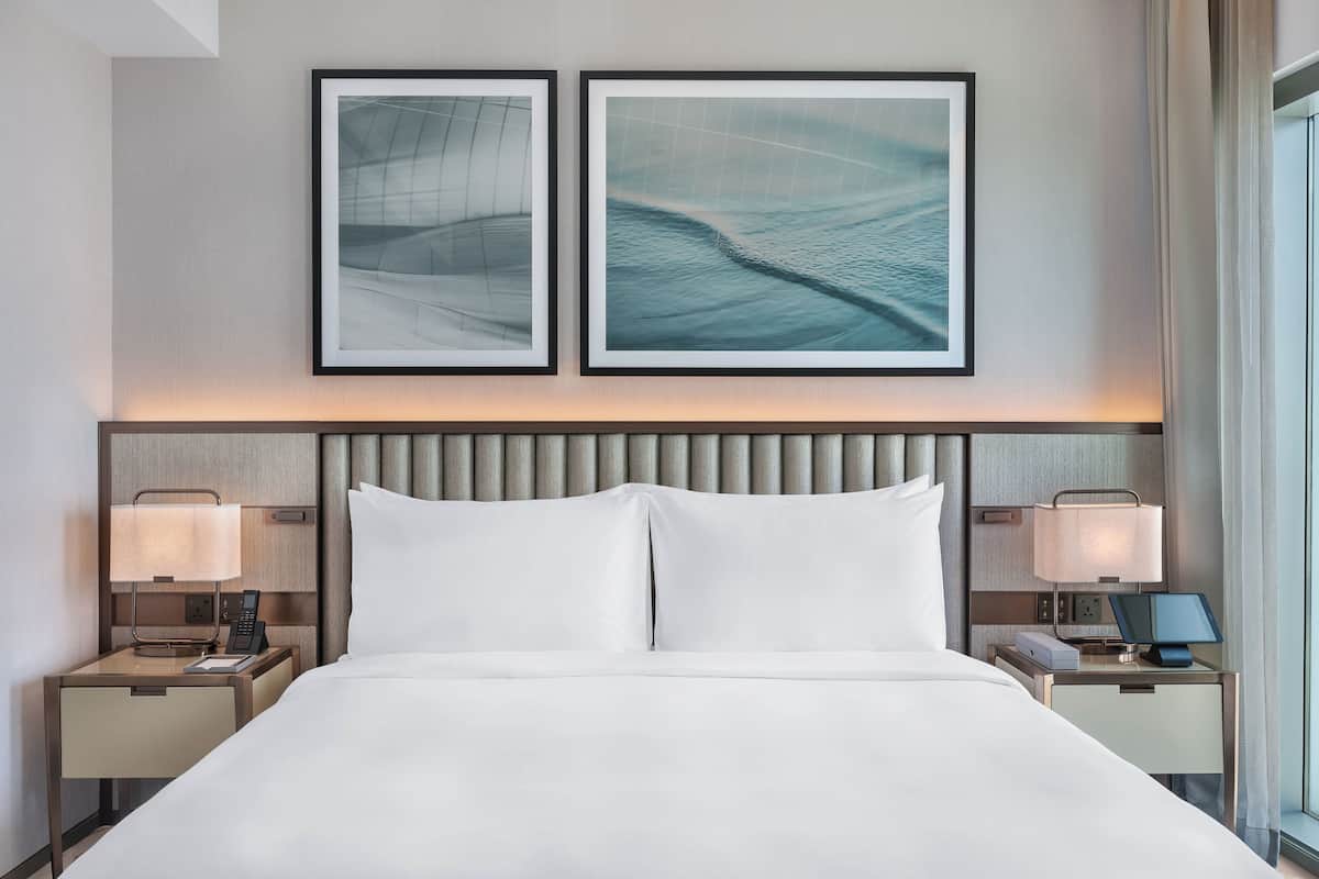1 bedroom, premium bedding, minibar, in-room safe