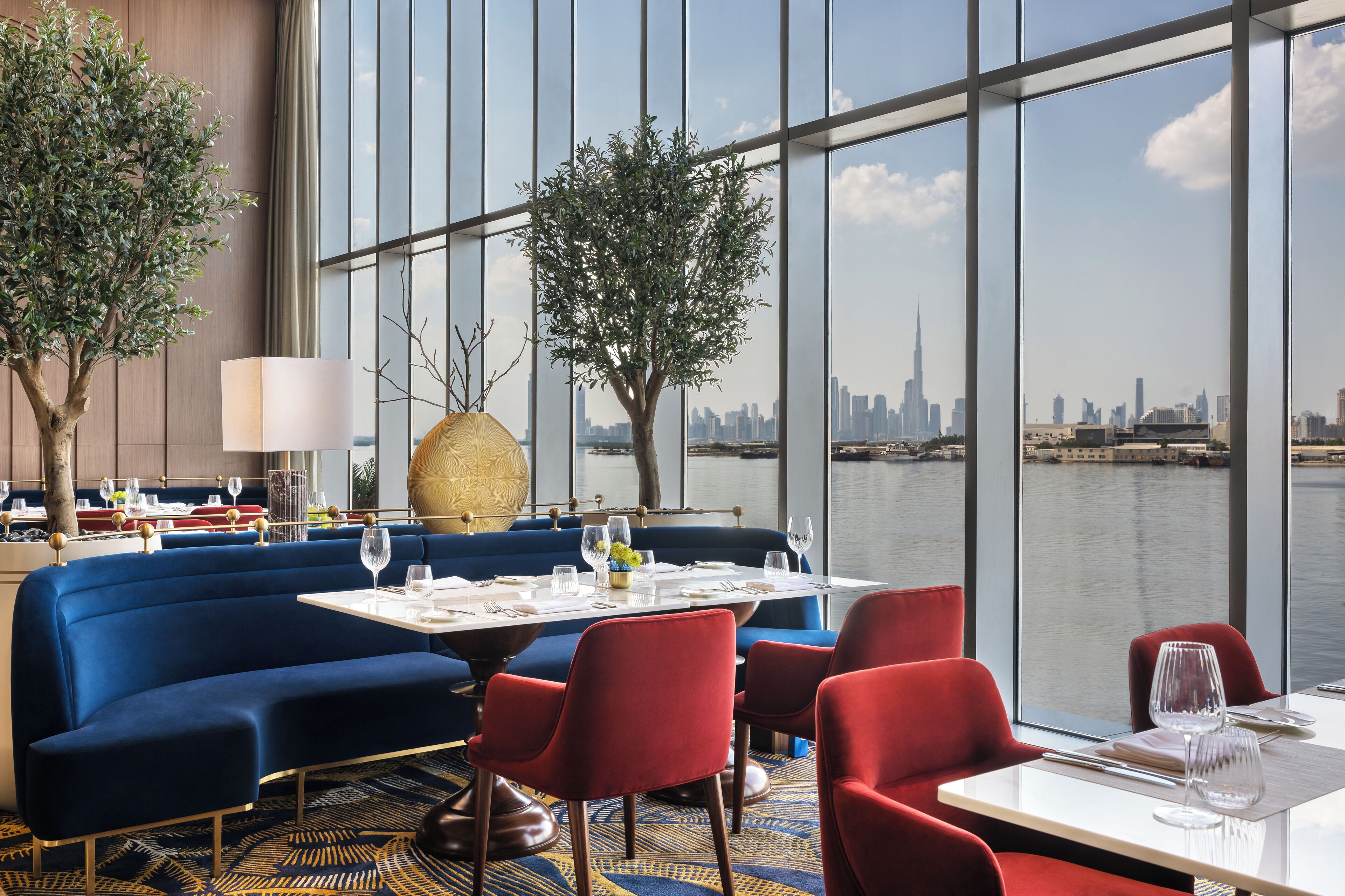 Breakfast, lunch and dinner served