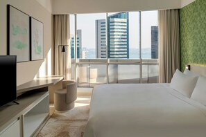 Apartamento, 2 quartos | Camas Select Comfort, individualmente decorados