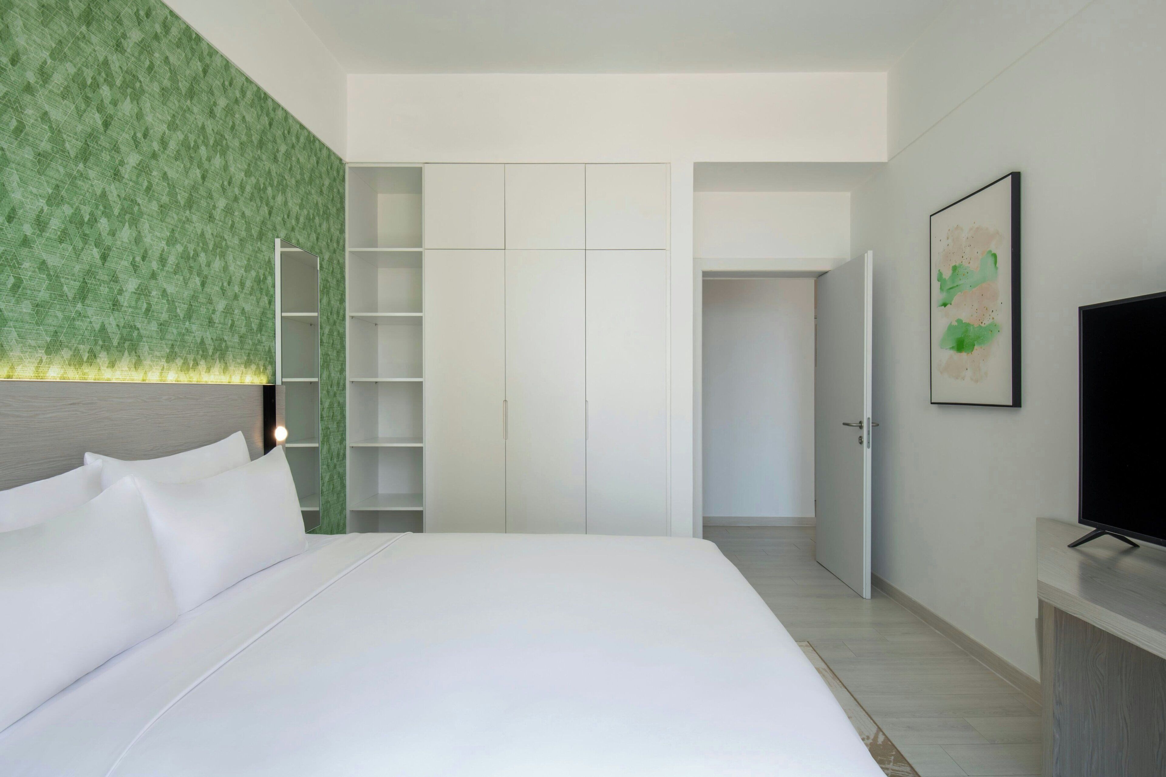 Select Comfort beds, individually decorated, individually furnished