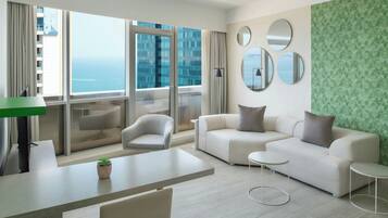 Monolocale, 1 letto king, vista mare parziale | Materassi Select Comfort, con stile personalizzato