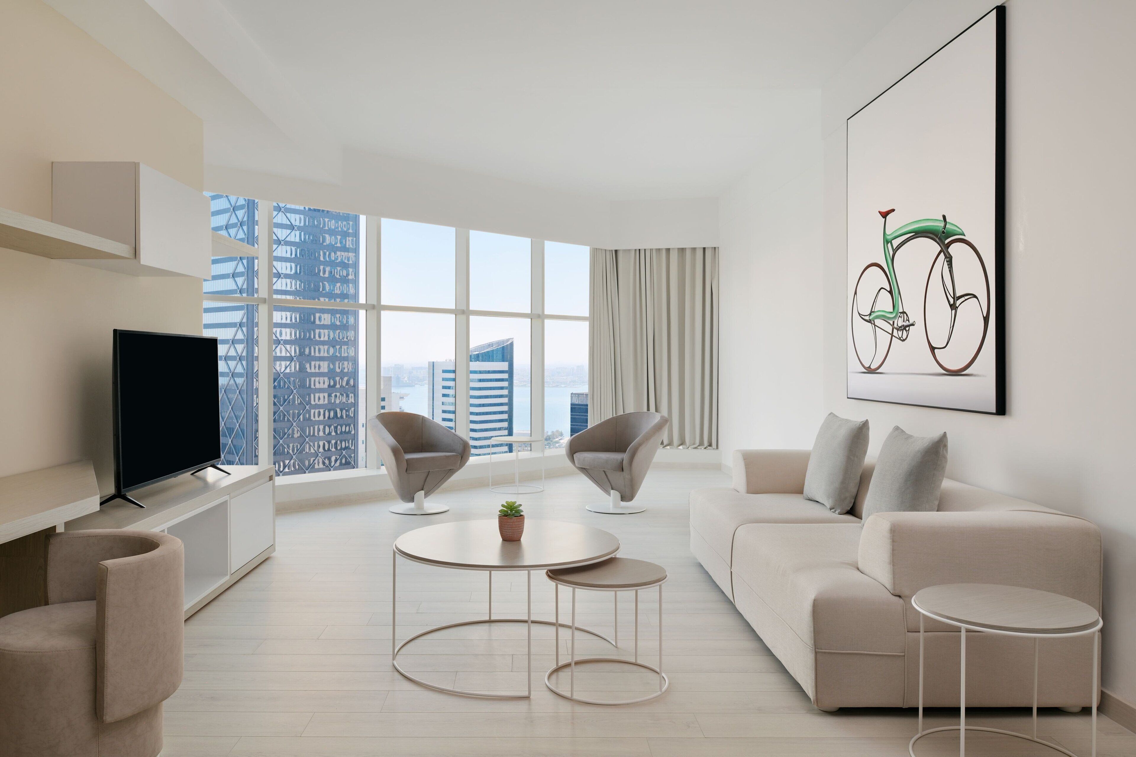 Departamento, 2 habitaciones, vista a la ciudad | Camas Select Comfort, decoración personalizada y muebles diferentes 