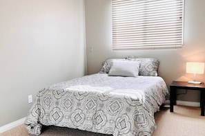 2 Schlafzimmer, Bügeleisen/Bügelbrett, kostenloses WLAN, Bettwäsche
