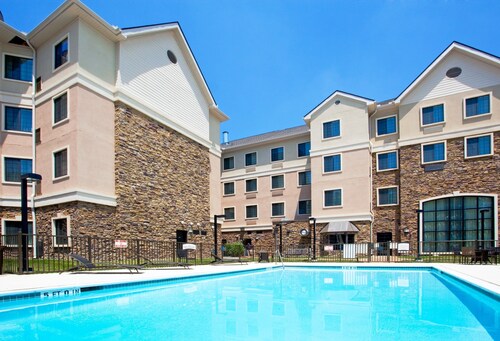 1 Bedroom | Free Wi-Fi, Pool, Free Breakfast