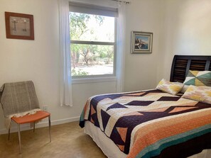 4 bedrooms, desk, iron/ironing board, free WiFi - Exquisite Home with casita included. Community pool, near Saguaro East Park.  (Tucson)