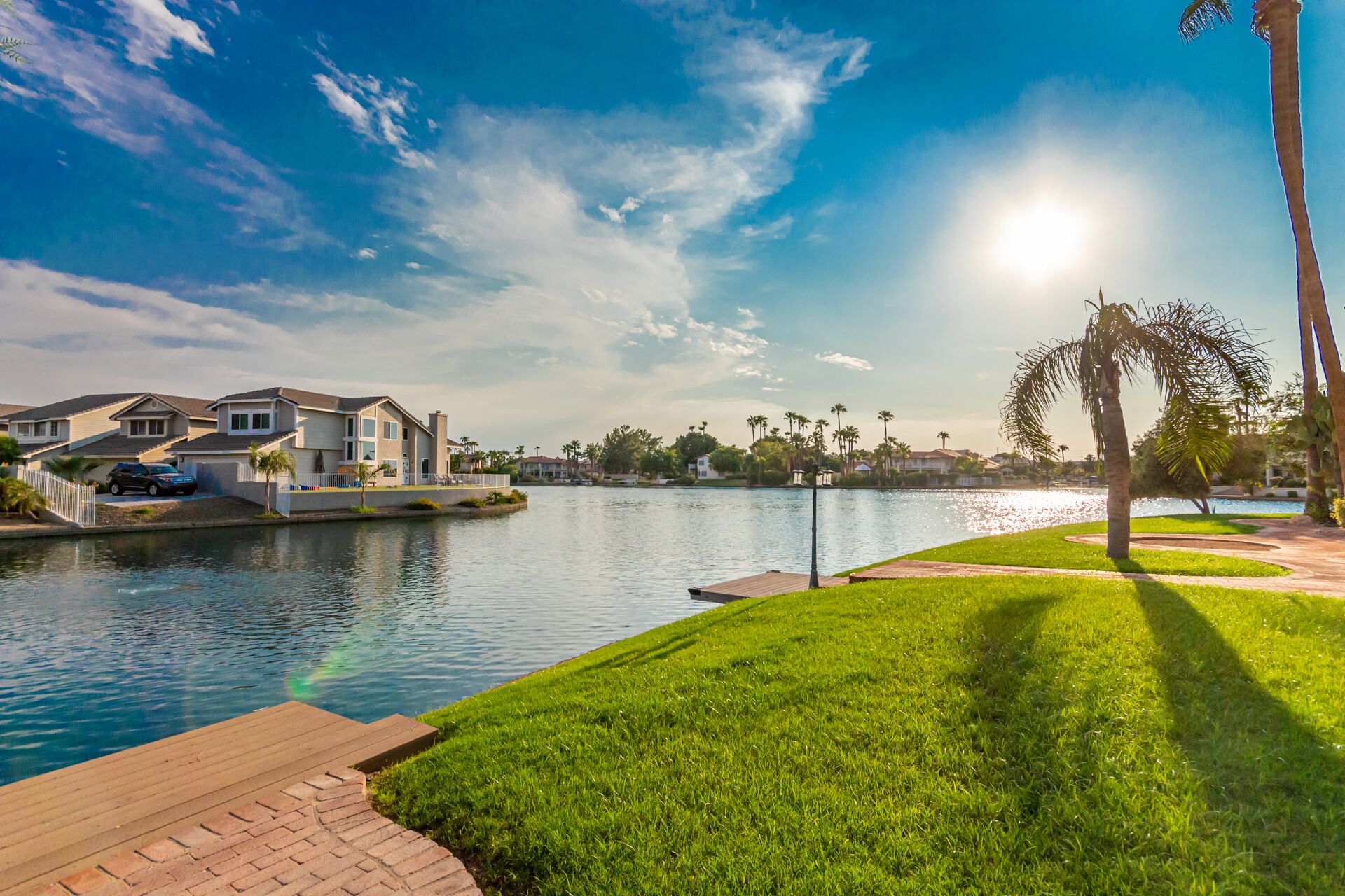 Beautiful Waterfront Villa in Gilbert