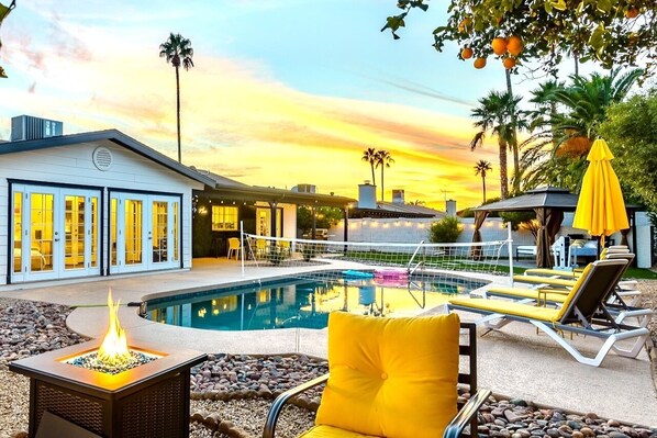 Piscine extérieure, piscine chauffée