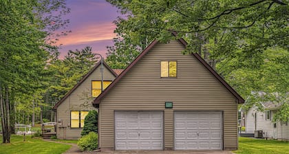 🛶 Torch River Retreat – Waterfront Cabin | Private Dock | Near Torch Lake Sandbar ➠ 8015