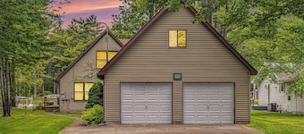 Torch River Retreat – Waterfront | Private Dock | Firepit | Near Sandbar