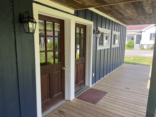 1819 Carriage House - less than 5 min to Dreams Park