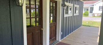 1819 Carriage House - less than 5 min to Dreams Park