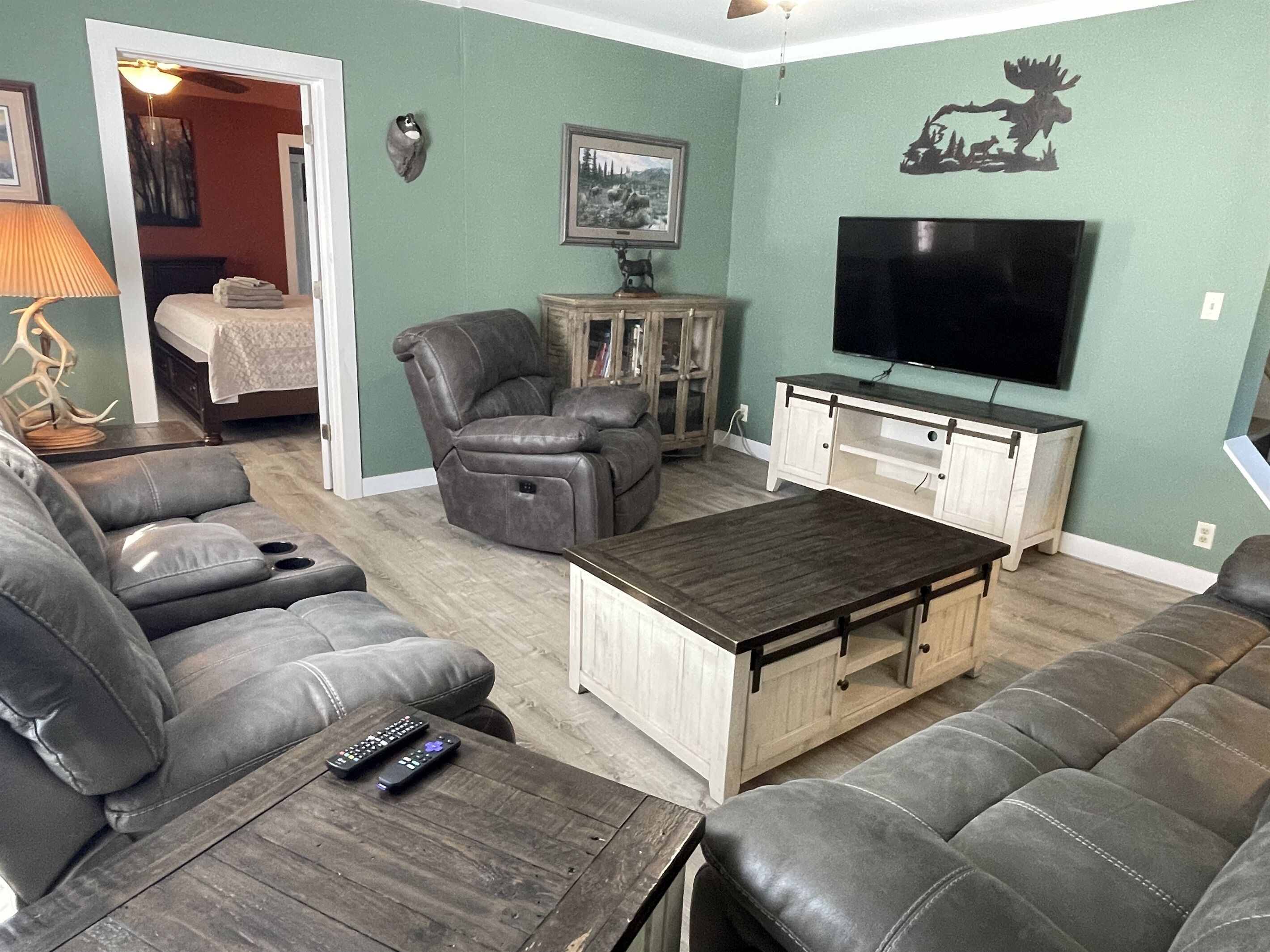 Brockway's Homestead - Recent renovation, game room, near All Star Village