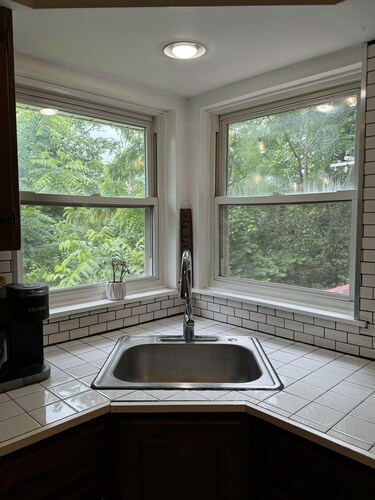 Cherry Hill 5 minutes to All Star Village, updated, near shops & restaurants