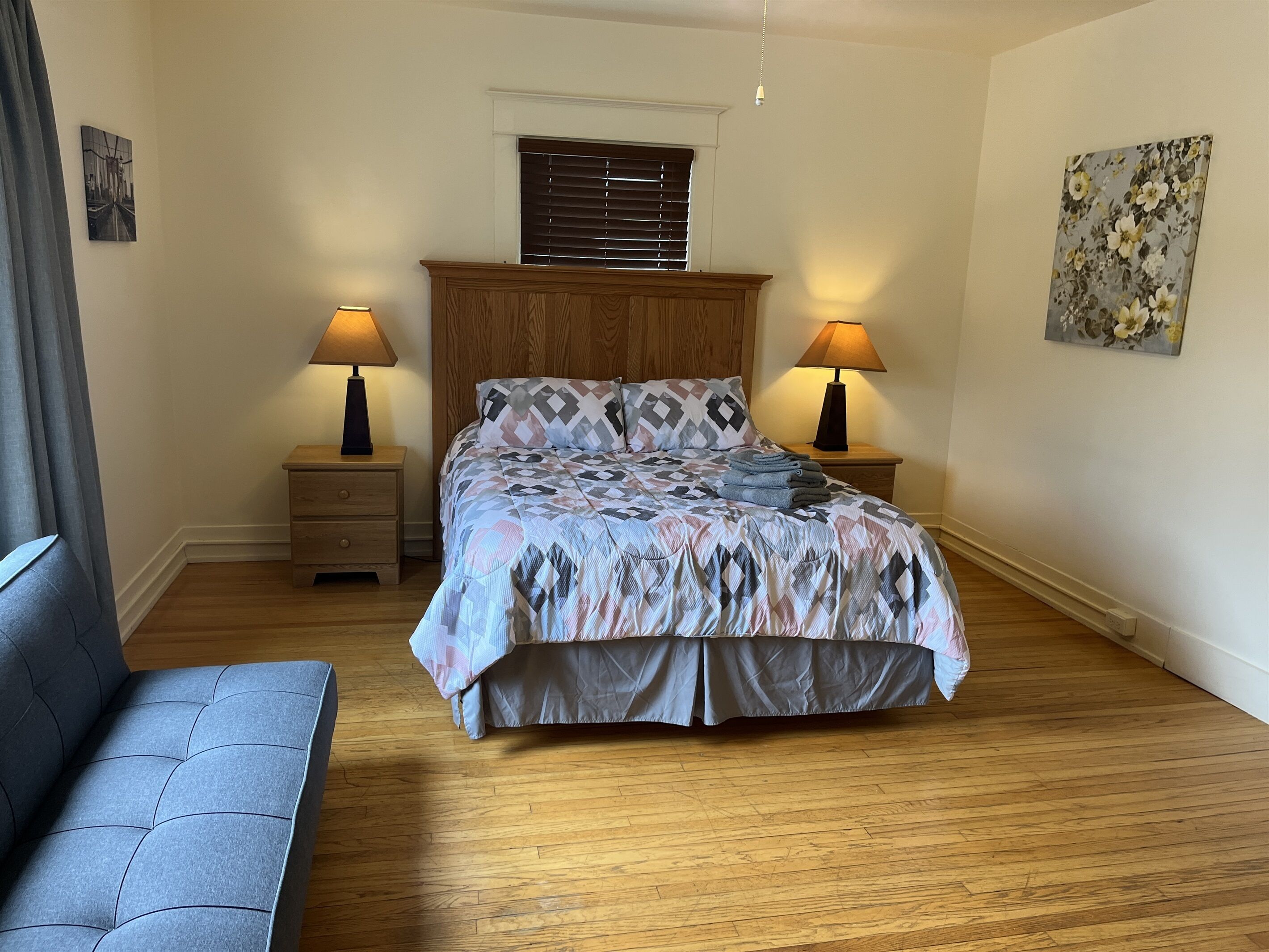 3 chambres, fer et planche à repasser, Wi-Fi gratuit, draps fournis